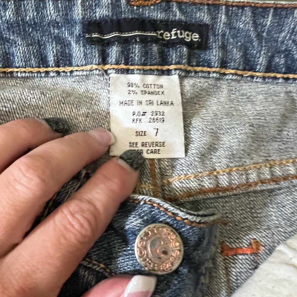 Like new faded light blue jeans
